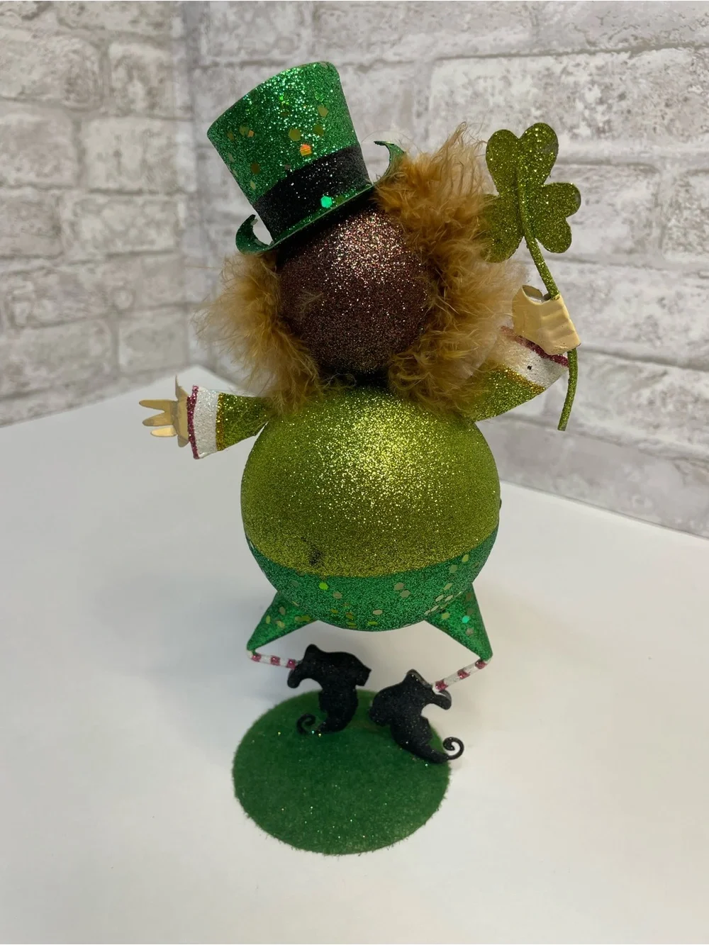 Vintage Pier 1 Lucky Leprechaun Glitter Metal St Patricks Day Shamrock 10” Rare